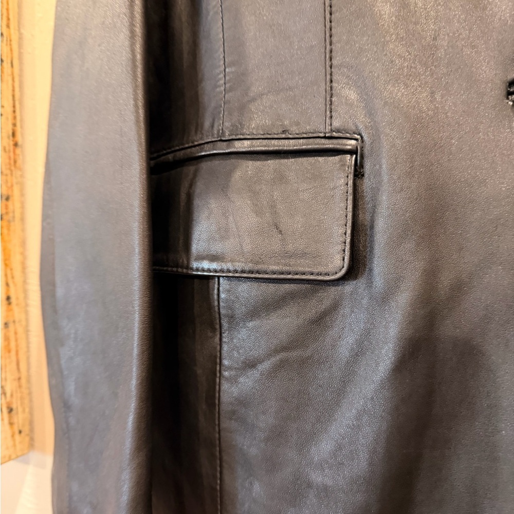 Preston & York Black Leather Women's Jacket
Vintage blazer - Picture 4 of 16